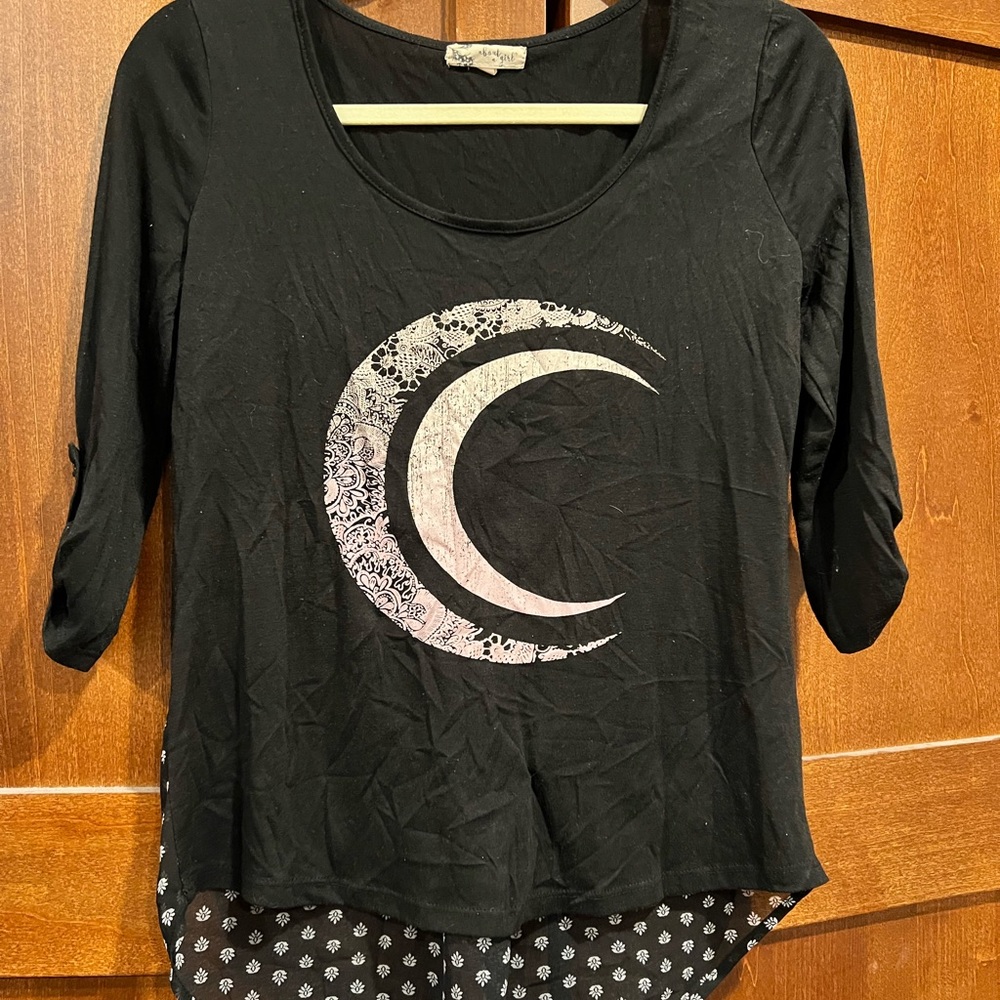 Cute moon tee
